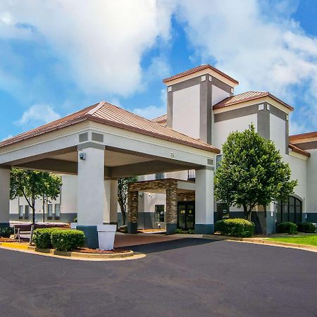 Clarion Pointe South Boston - Danville East Екстер'єр фото
