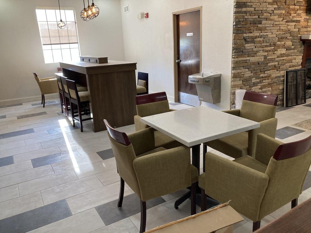 Clarion Pointe South Boston - Danville East Екстер'єр фото