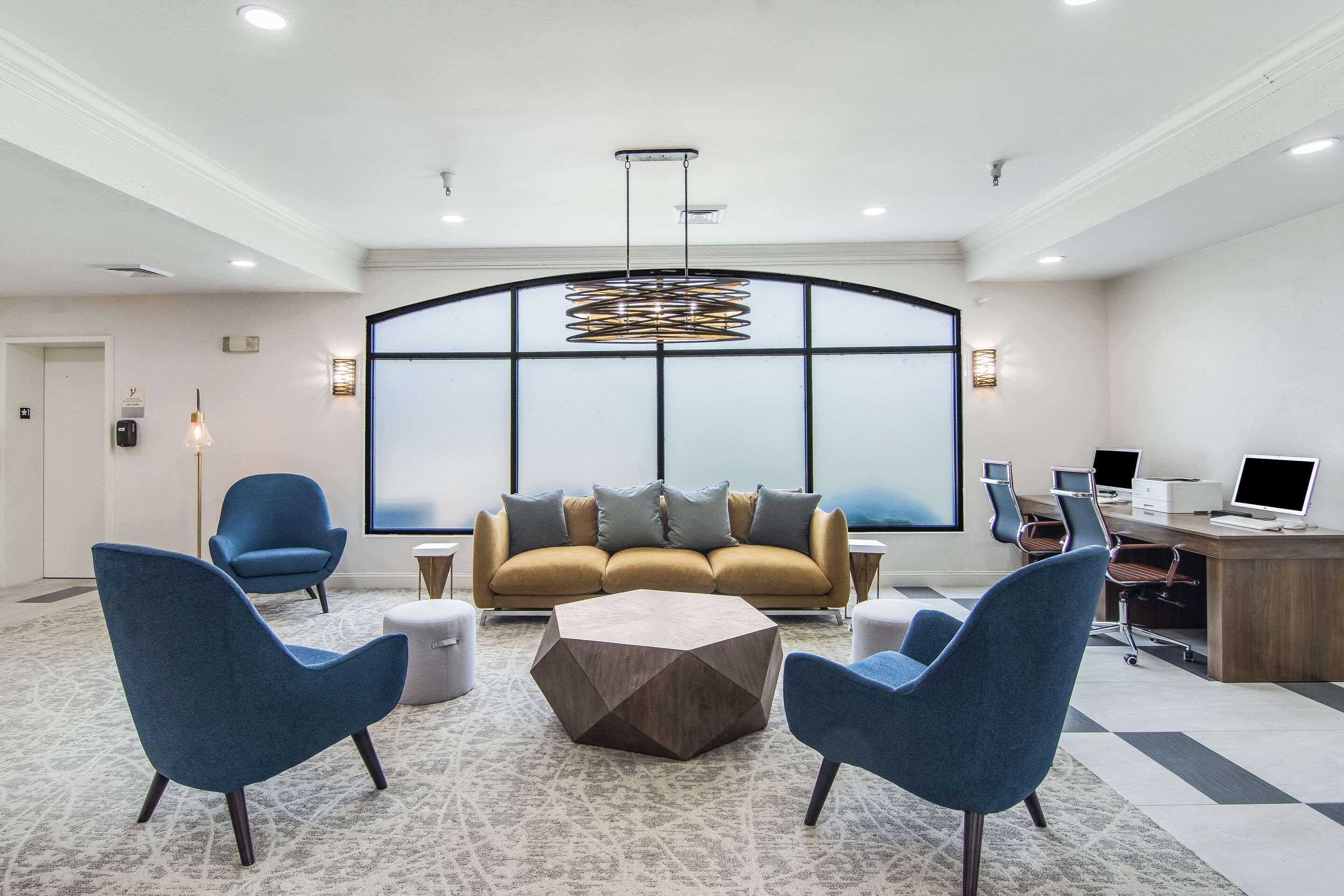 Clarion Pointe South Boston - Danville East Екстер'єр фото